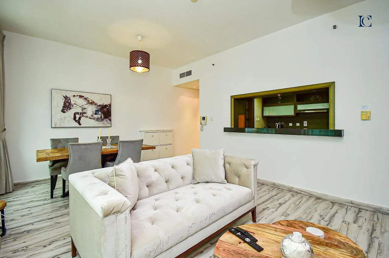 Daire 1Br With Burj Khalifa View - Loft Central Dubai